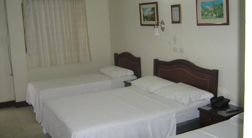Hotel Royal Plaza Florencia  Exterior photo