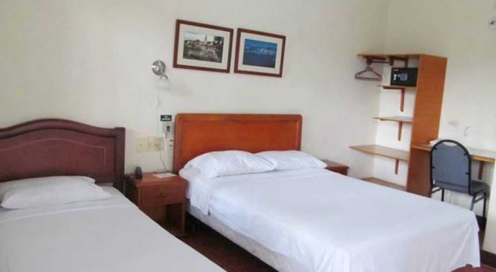 Hotel Royal Plaza Florencia  Exterior photo